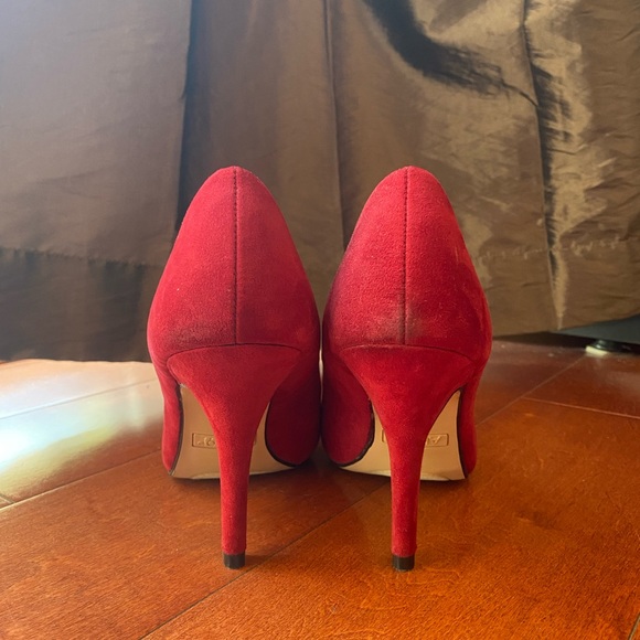 Apt 9 | Raspberry Red Pumps - Picture 2 of 4